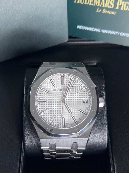 Audemars Piguet Royal Oak White Dial 50th Anniversary 15510ST.OO.1320ST.03 2022