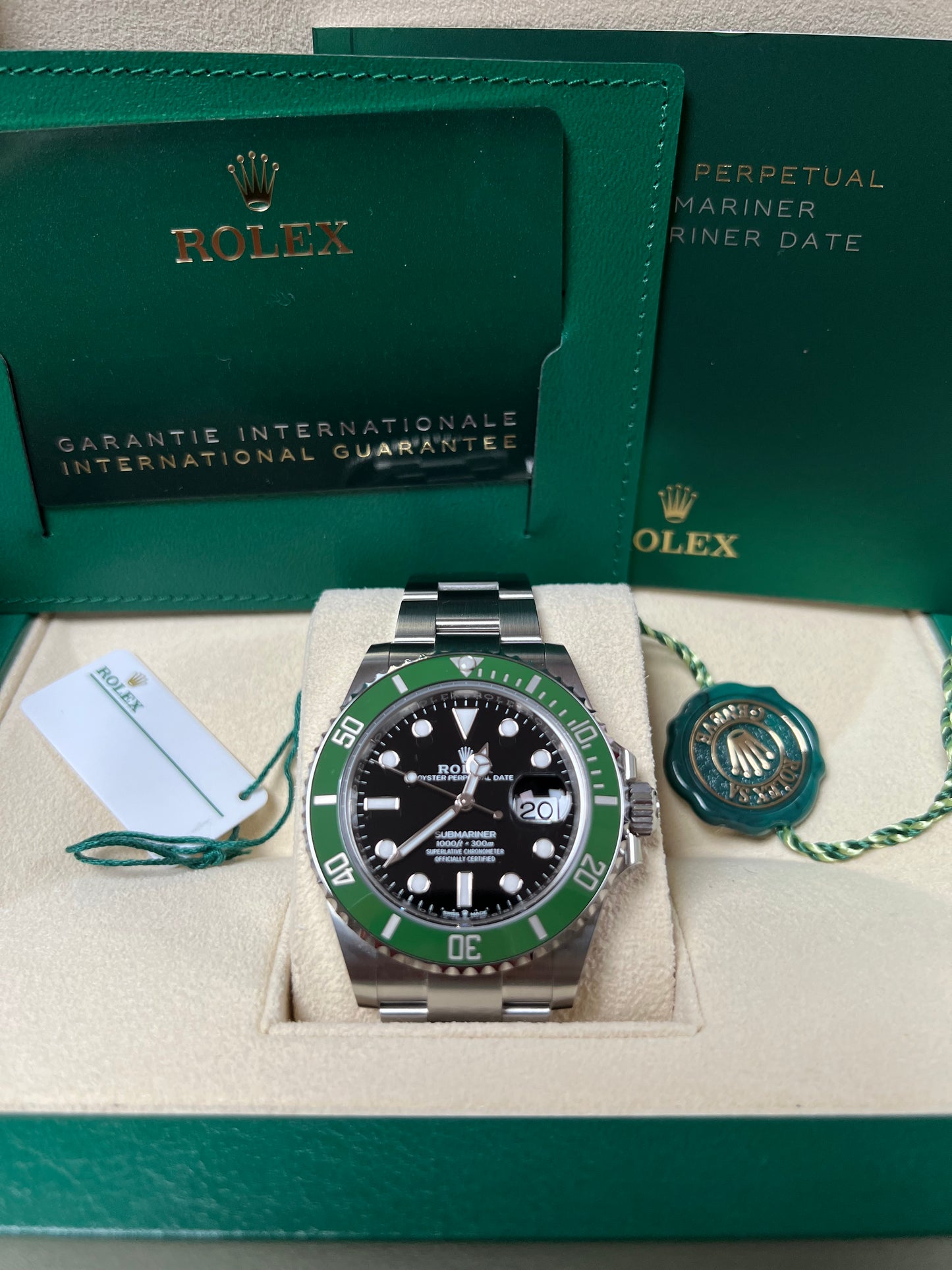 Rolex Submariner Starbucks New Green Bezel 2023 full set 126610LV