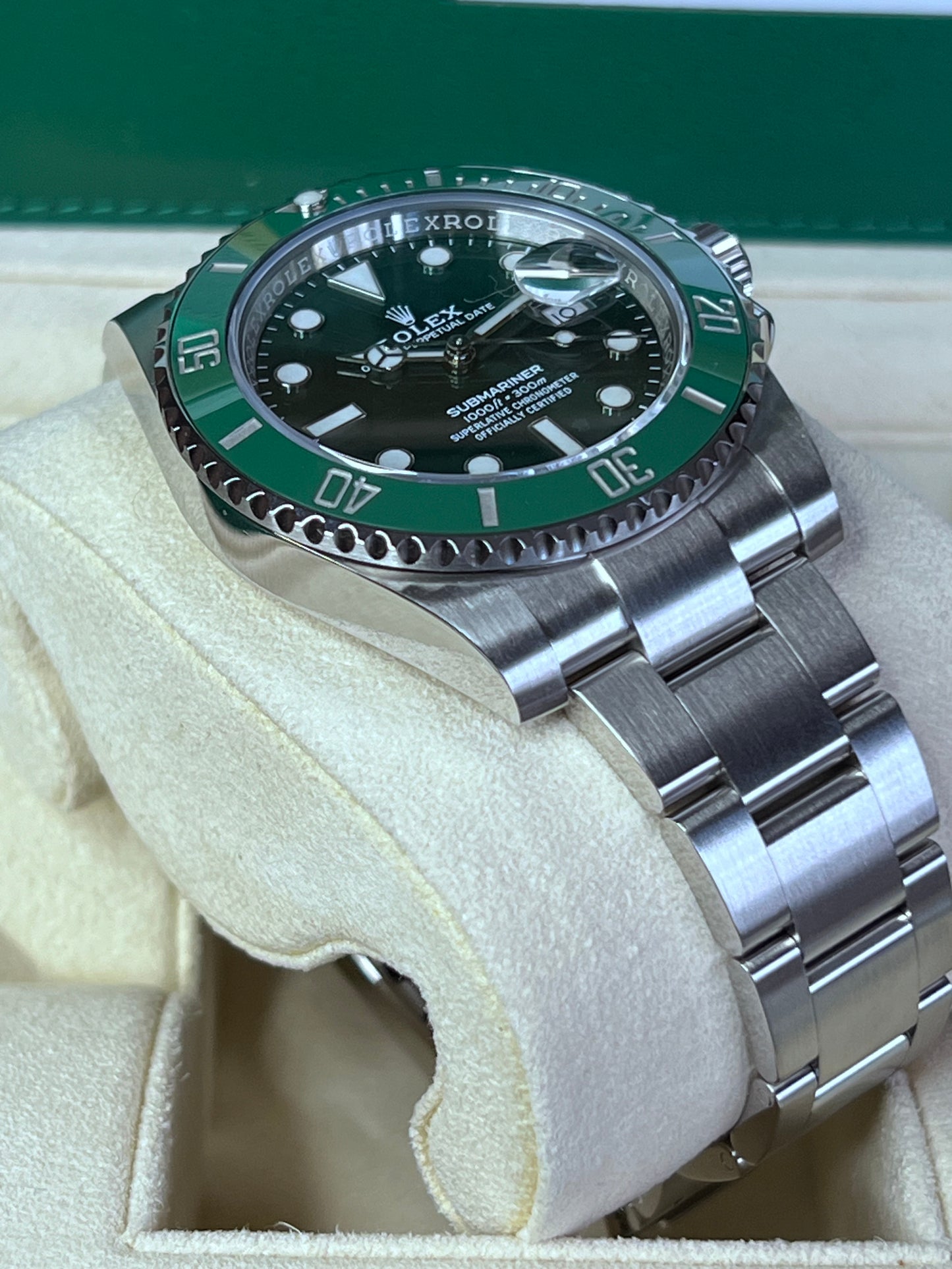 Rolex Submariner Date Hulk 2018 New Full Set 116610LV with Original Receipt