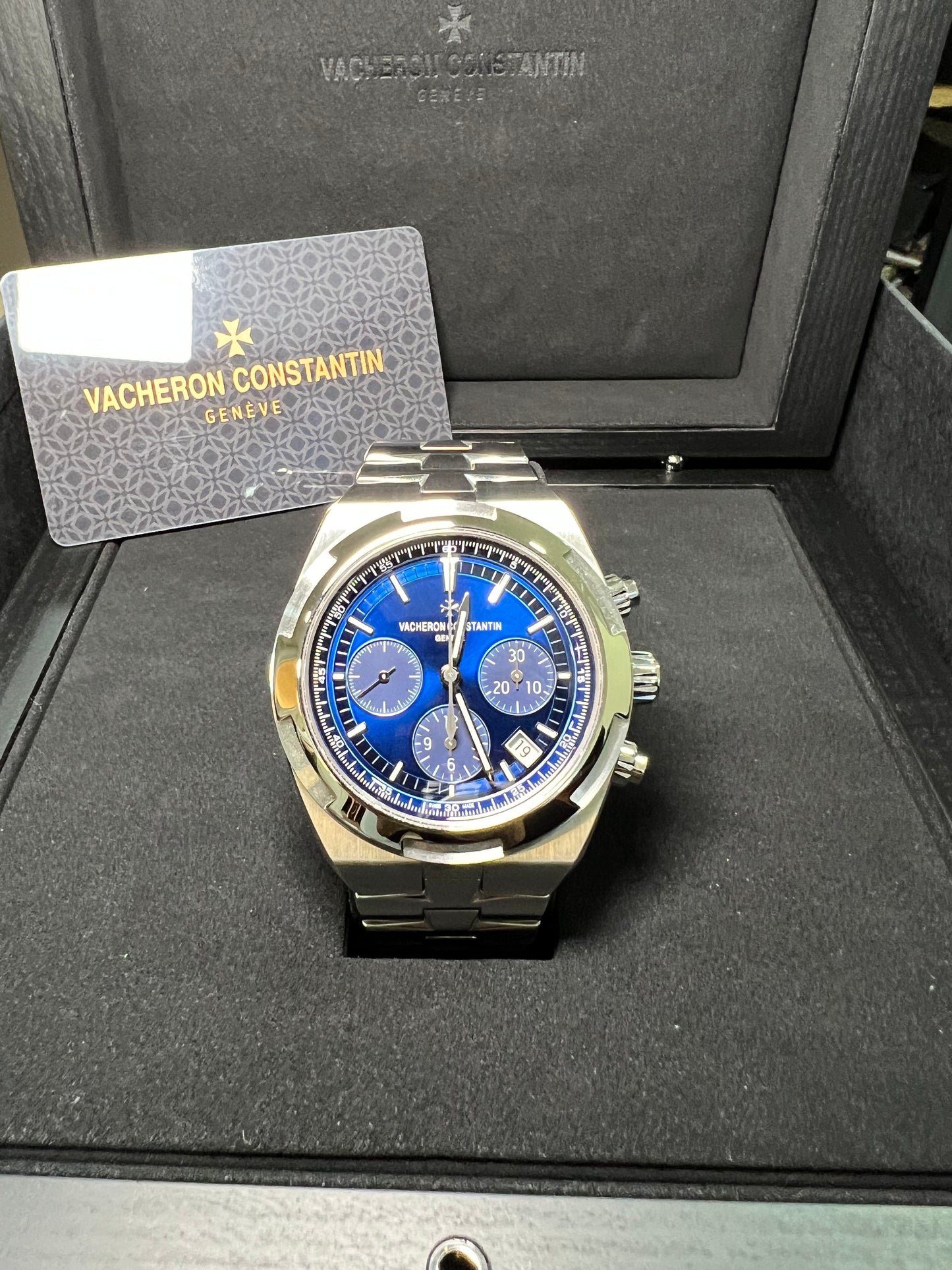 Vacheron Constantin Overseas Chronograph 5500V/110A-B148 Blue 2022 New Full Set