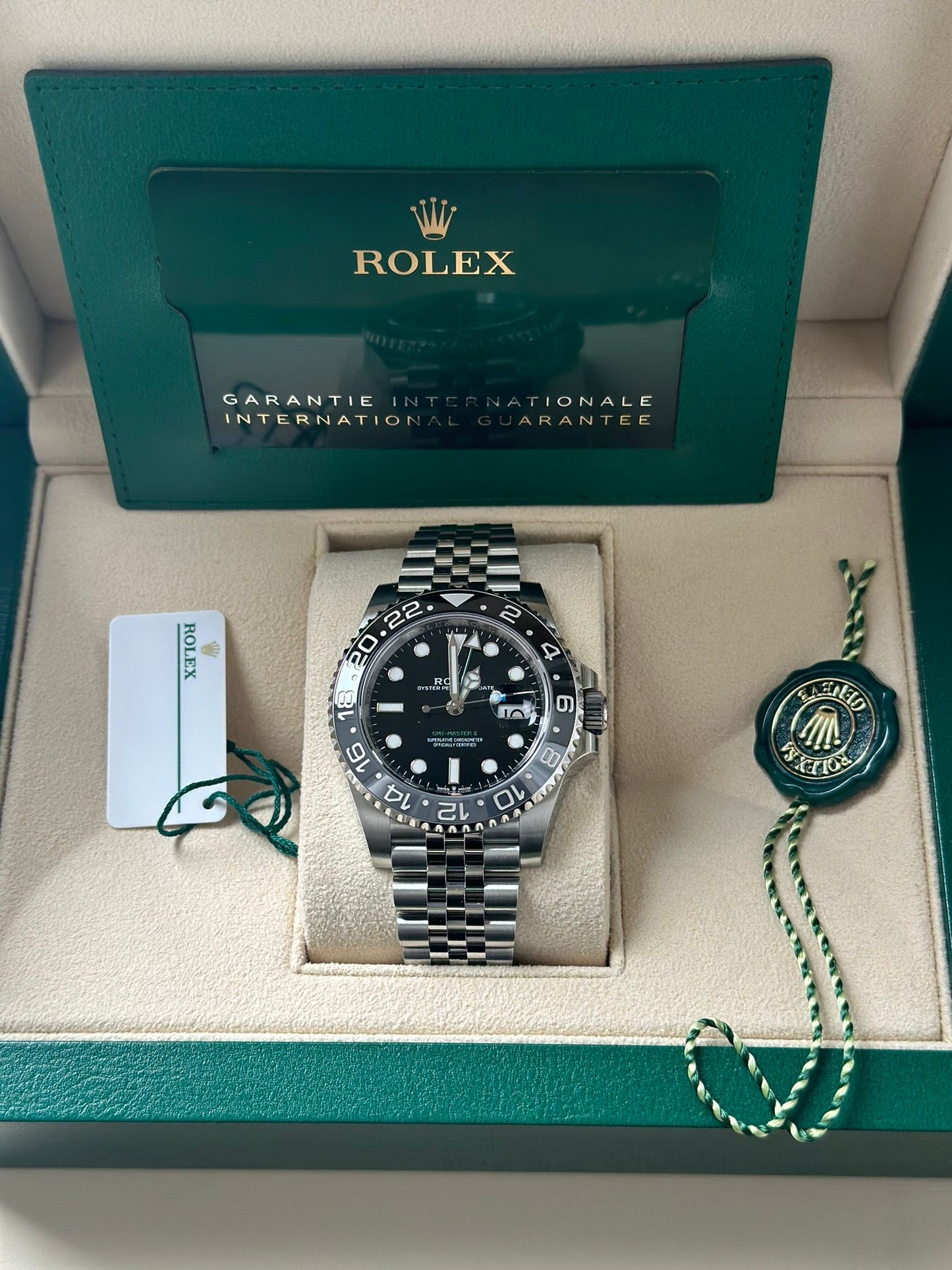 Rolex GMT-Master II Bruce Wayne Jubilee 2024 New 126710GRNR