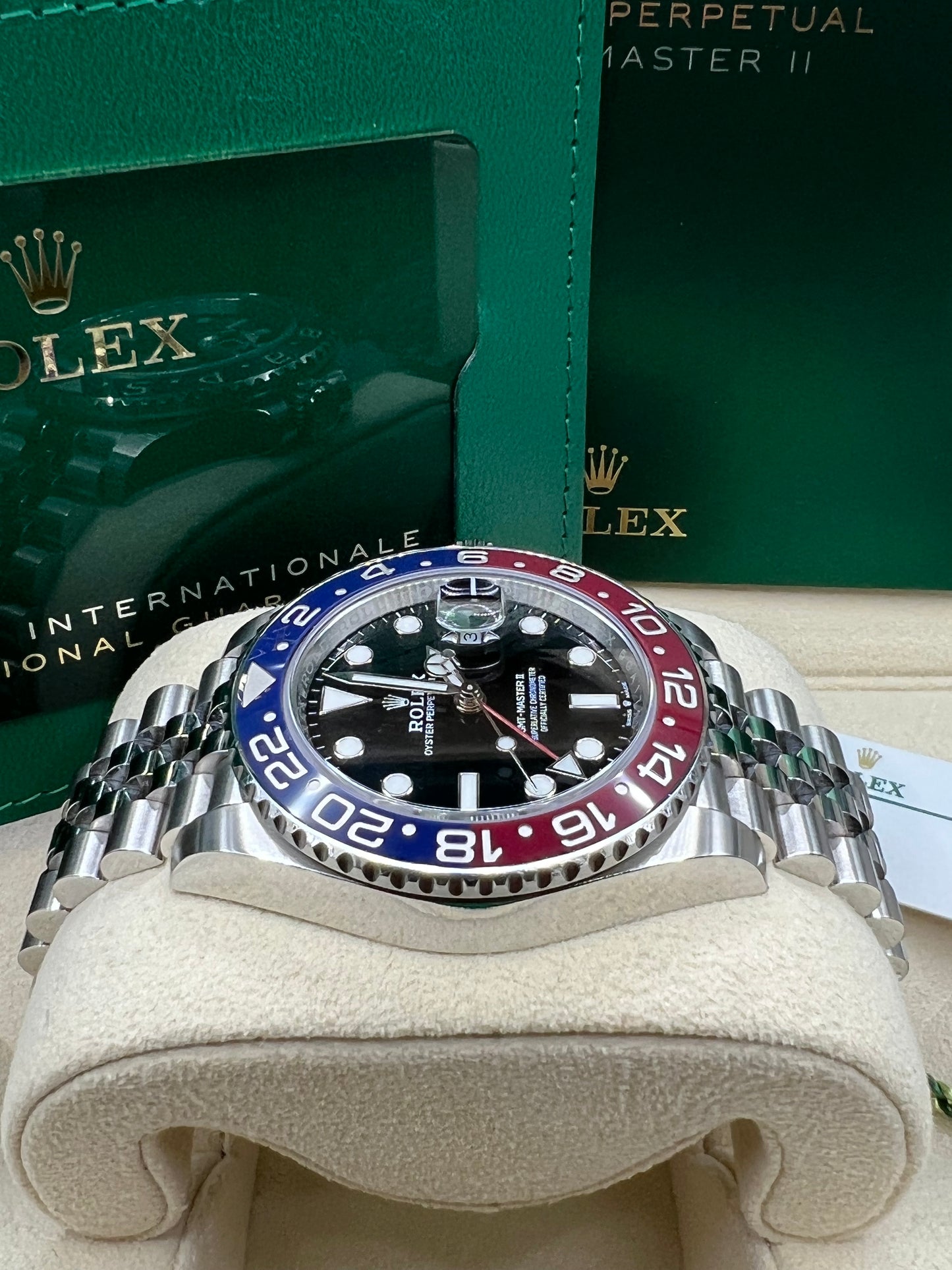 Rolex GMT-Master II Pepsi 126710BLRO 2021