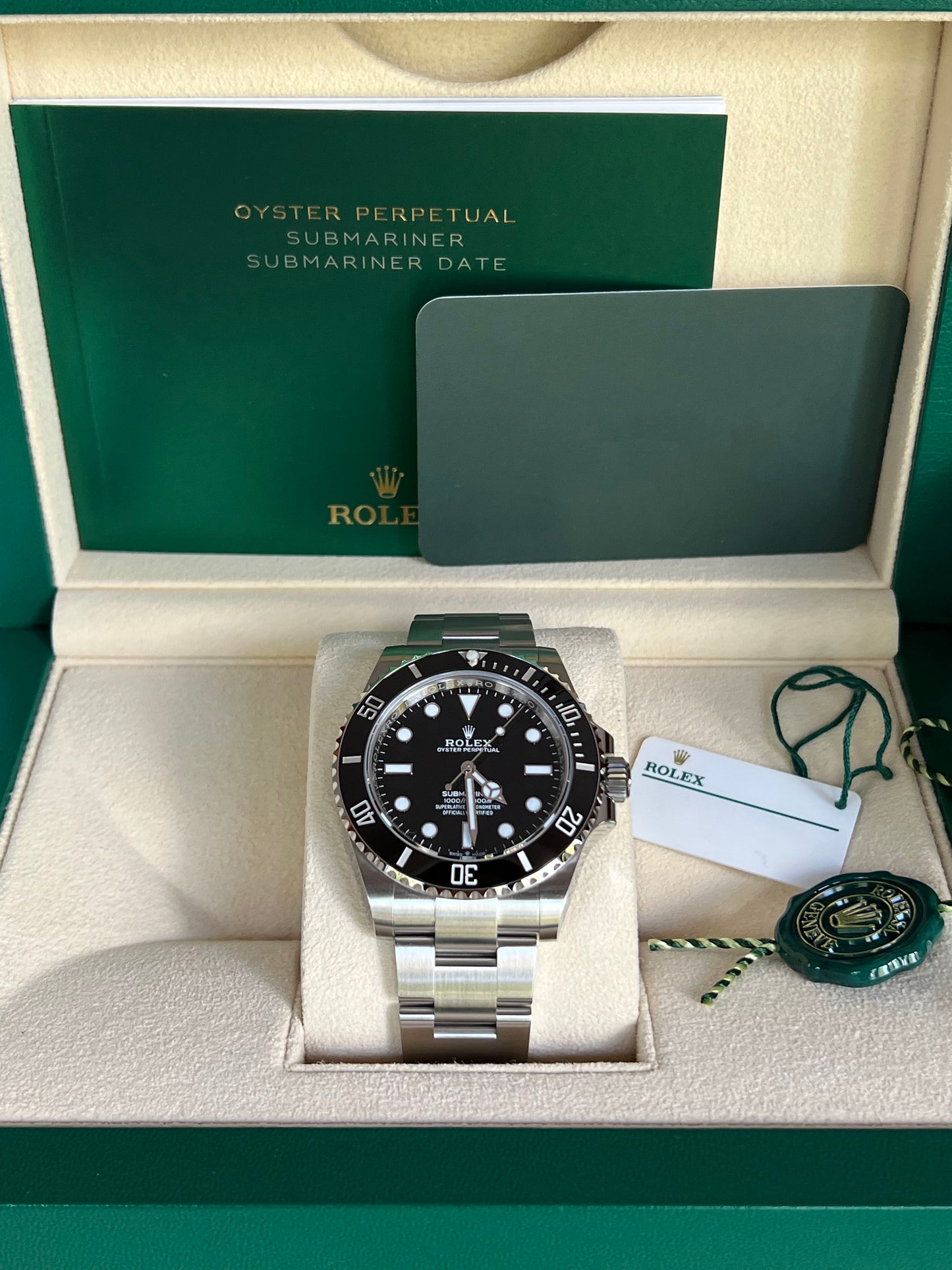 Rolex Submariner (No Date) non date 124060 2023