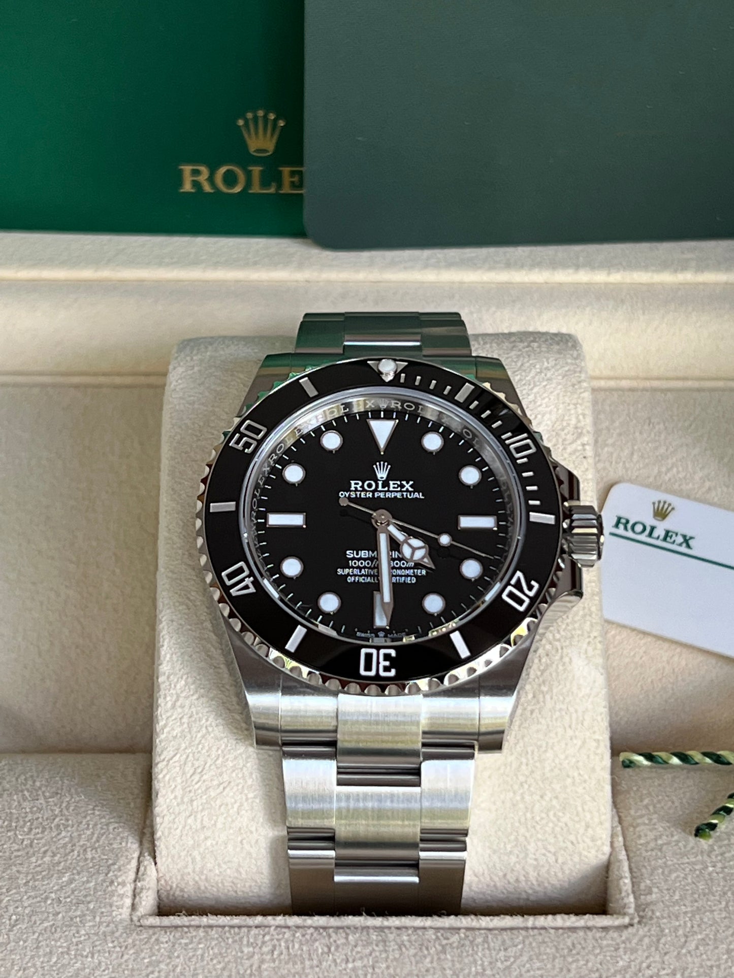 Rolex Submariner (No Date) non date 124060 2023