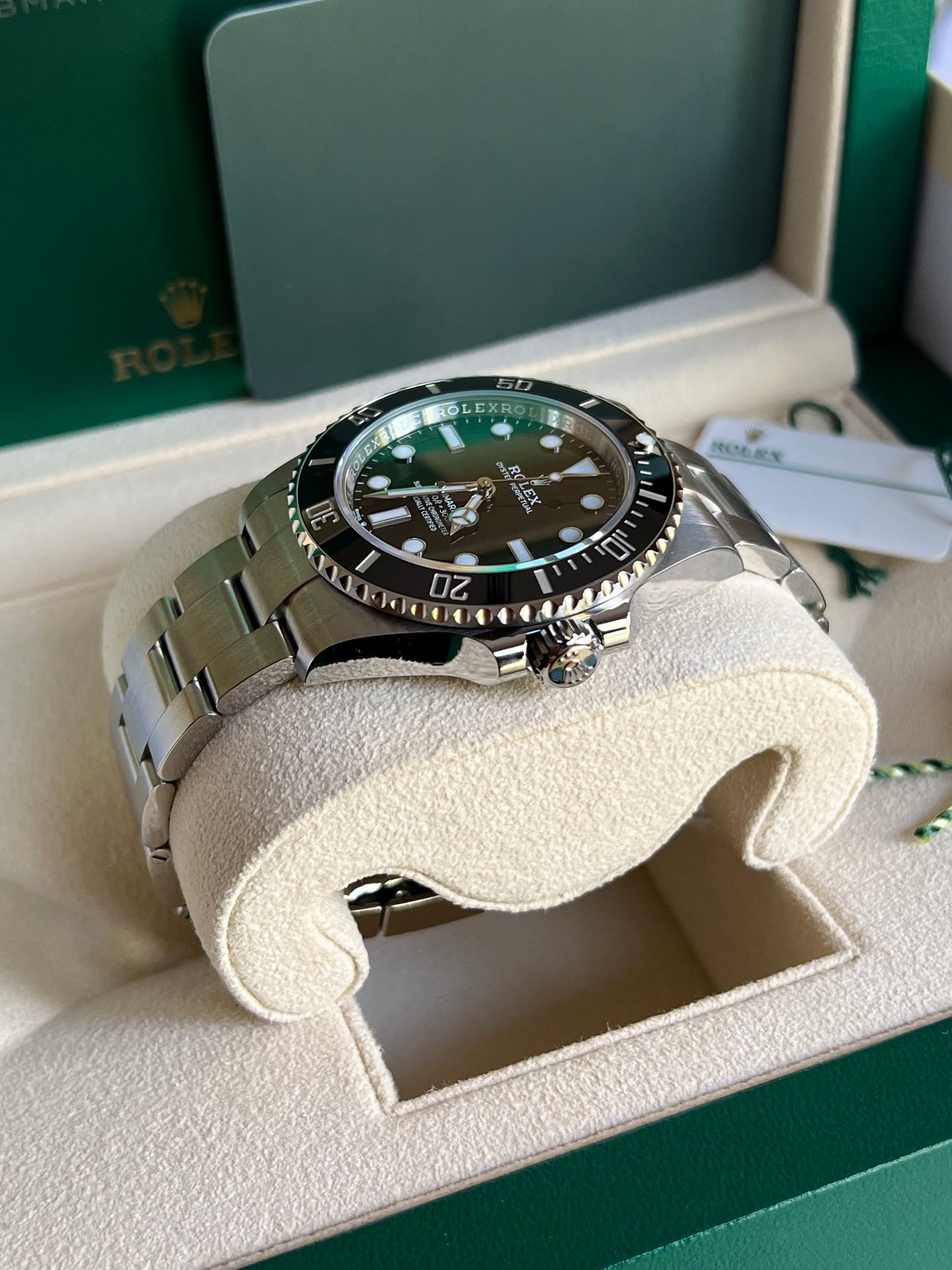 Rolex Submariner (No Date) non date 124060 2023