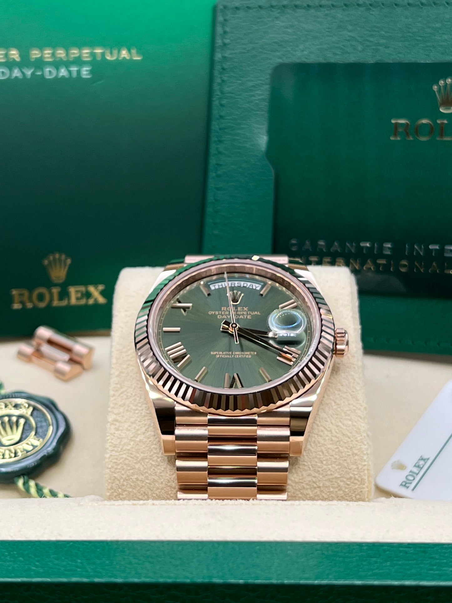 Rolex Day-Date 40 Olive Green Dial Rose Gold 228235 2023 New