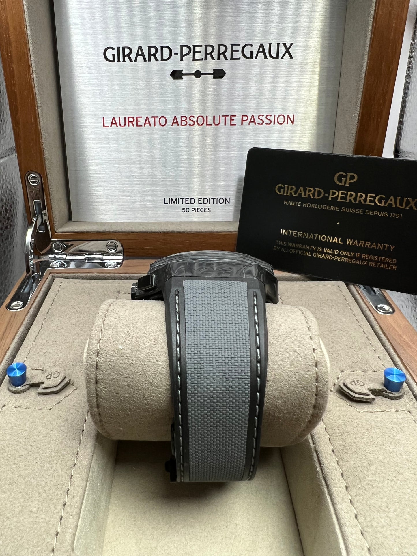 Girard Perregaux Laureato Absolute Crystal Rock Limited Edition