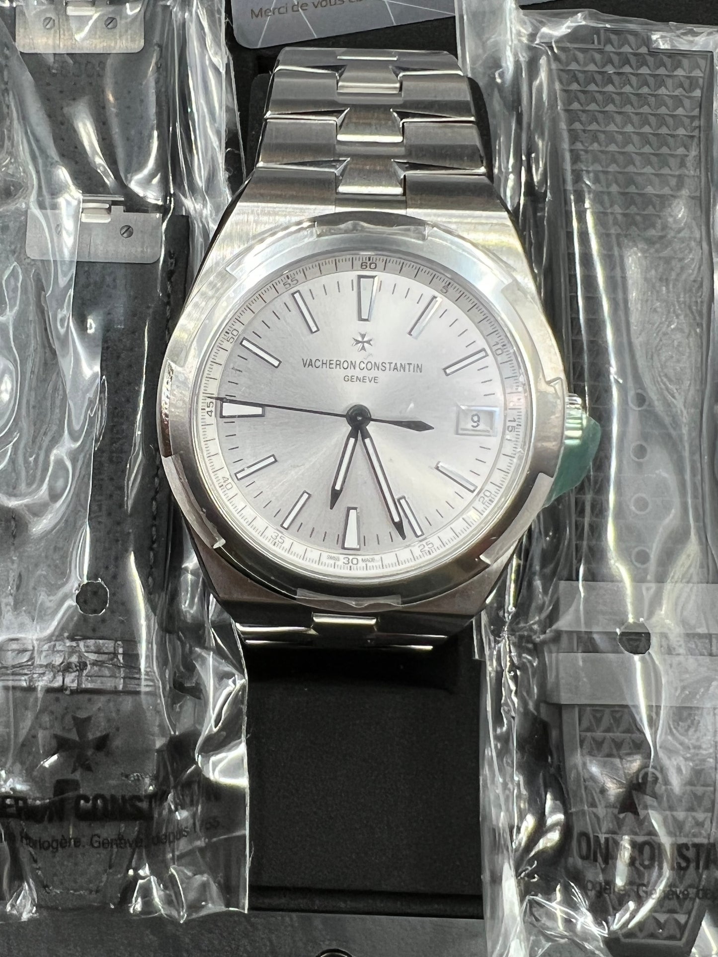 Vacheron Constantin Overseas Silver Dial 4500V/110A-B126