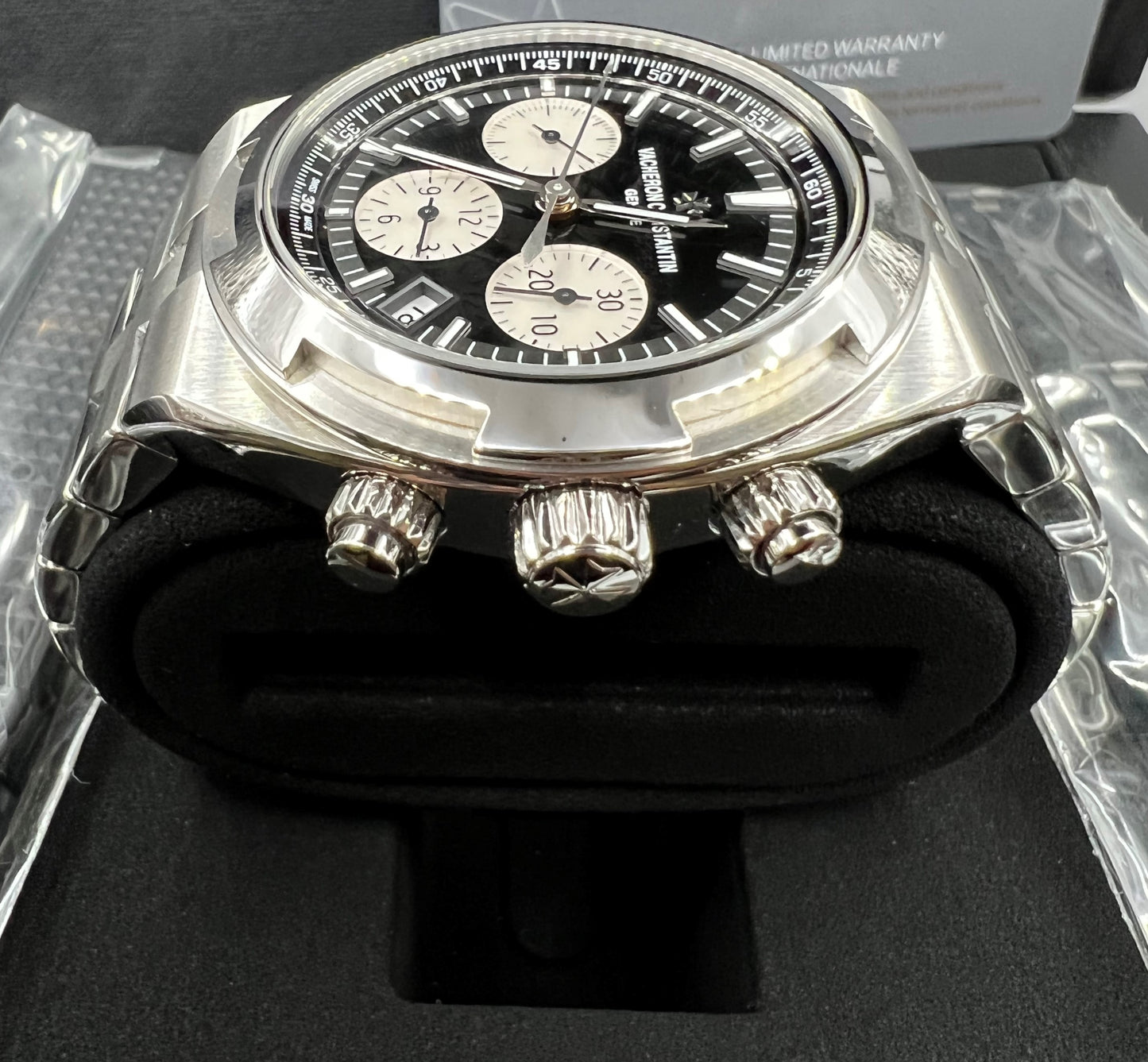 Vacheron Constantin Overseas Chronograph 5500V/110A-B481 Black Dial 2022